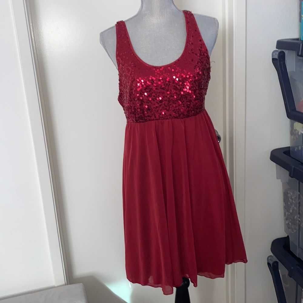 APT.9 red maroon like dress. Size Petite Large.
